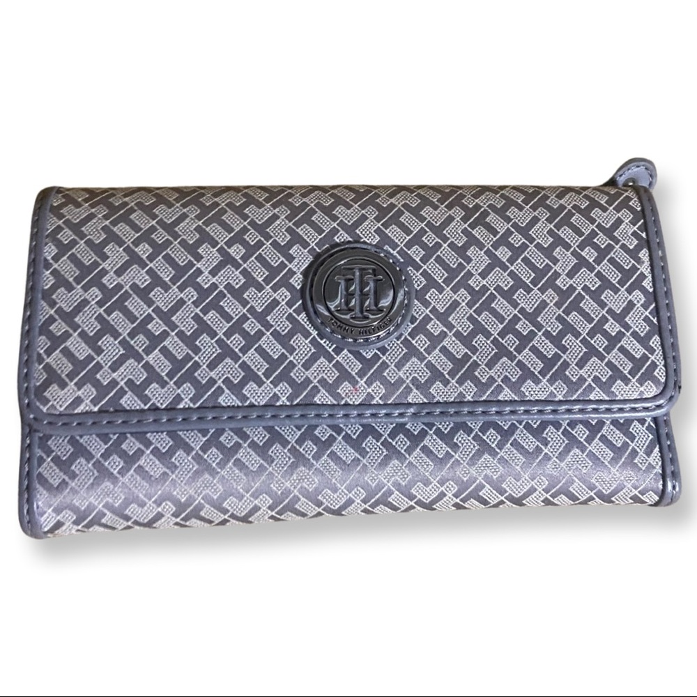 **3 for $15** Tommy Hilfiger Vintage Wallet Grey